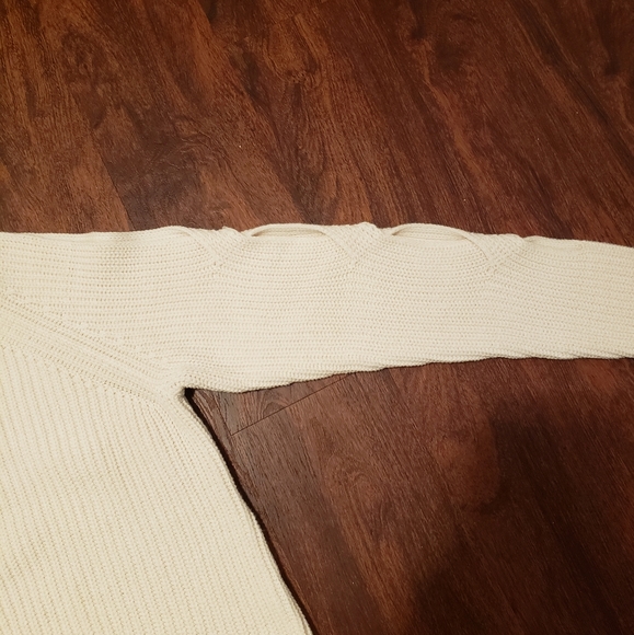 Cold Shoulder Cable Sweater - Picture 3 of 4